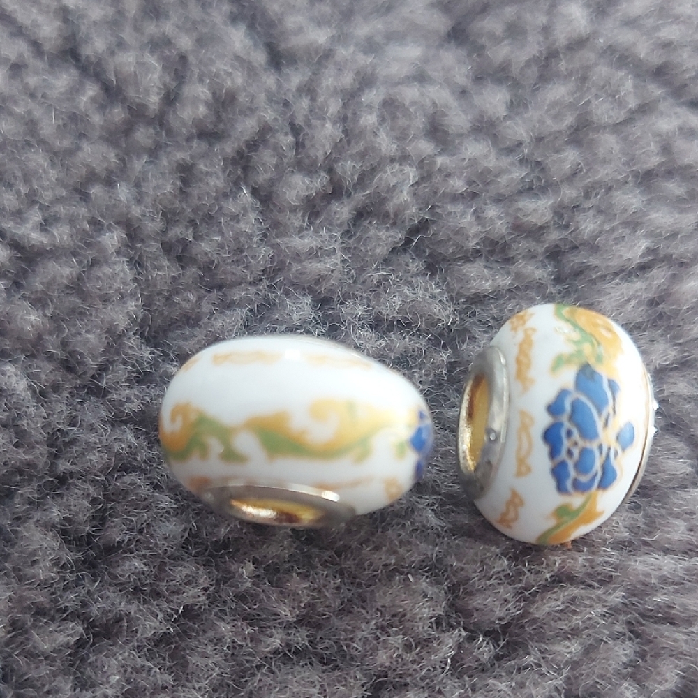 Elegant Floral Bead Charm